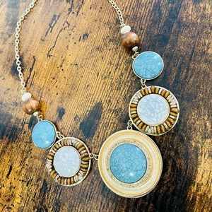 Lovely Vintage Statement Necklace ✨